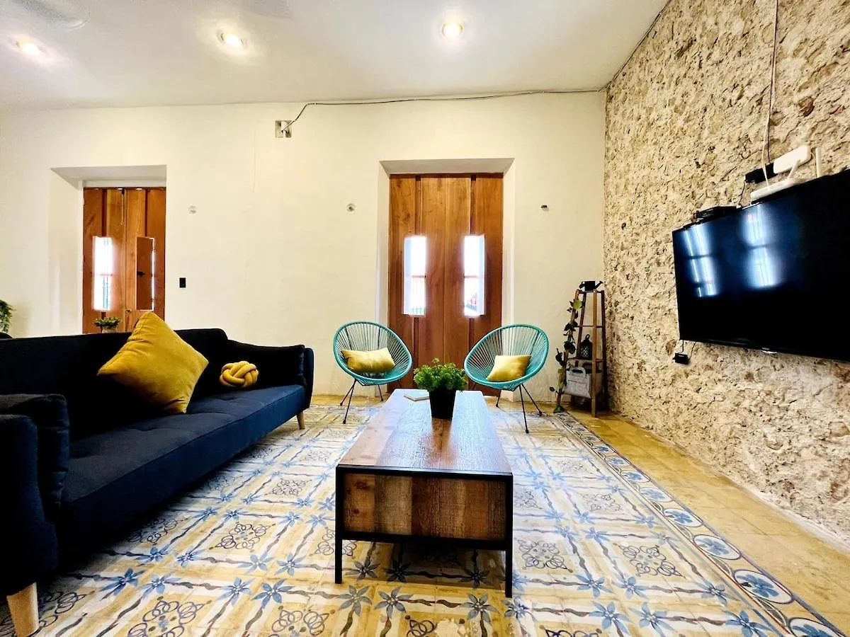 Lux In The Center Of Merida, Swimming Pool Villa